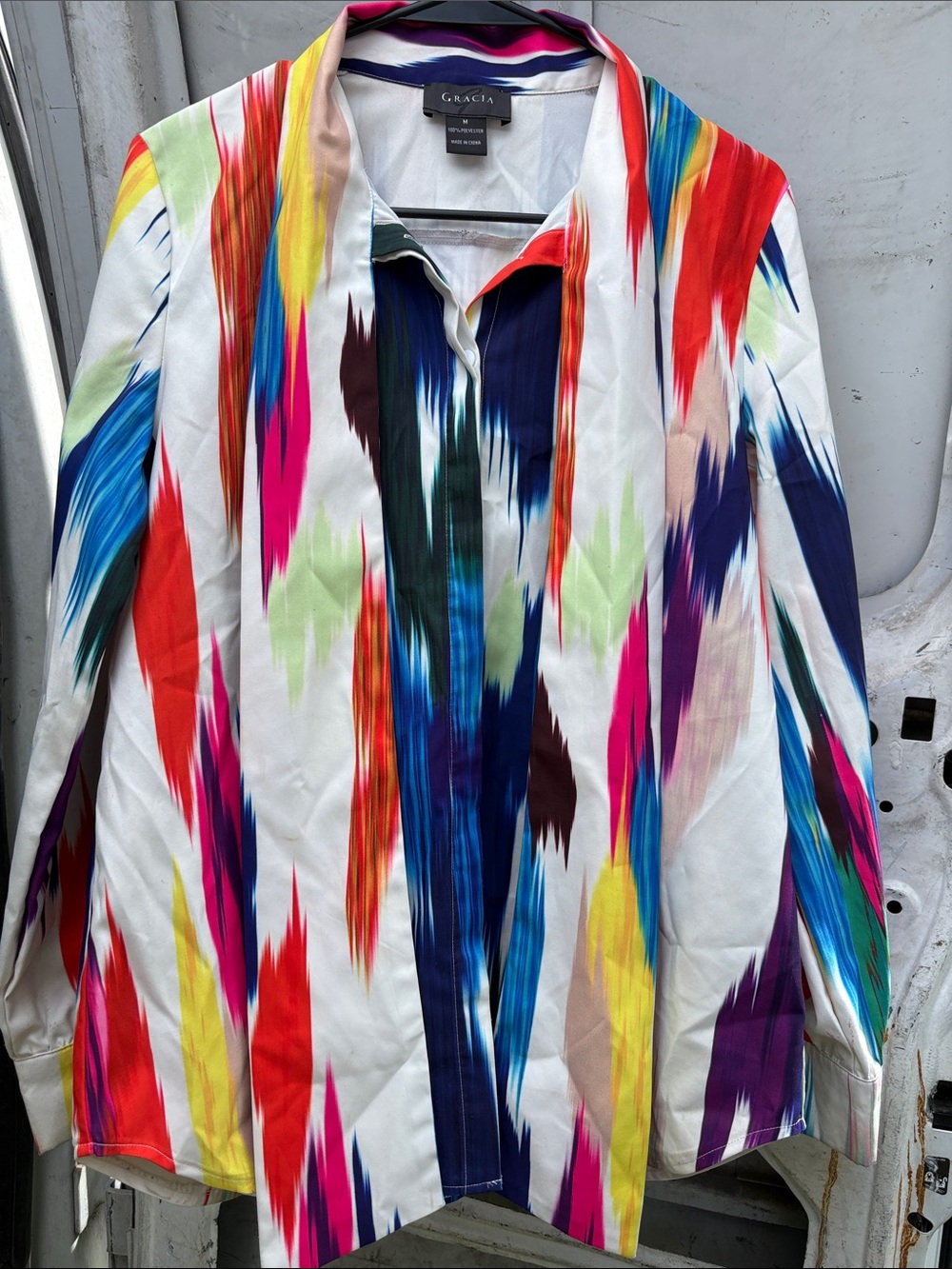 Gracia Men’s White Button-Down Shirt with Multicolor Brushstroke Print